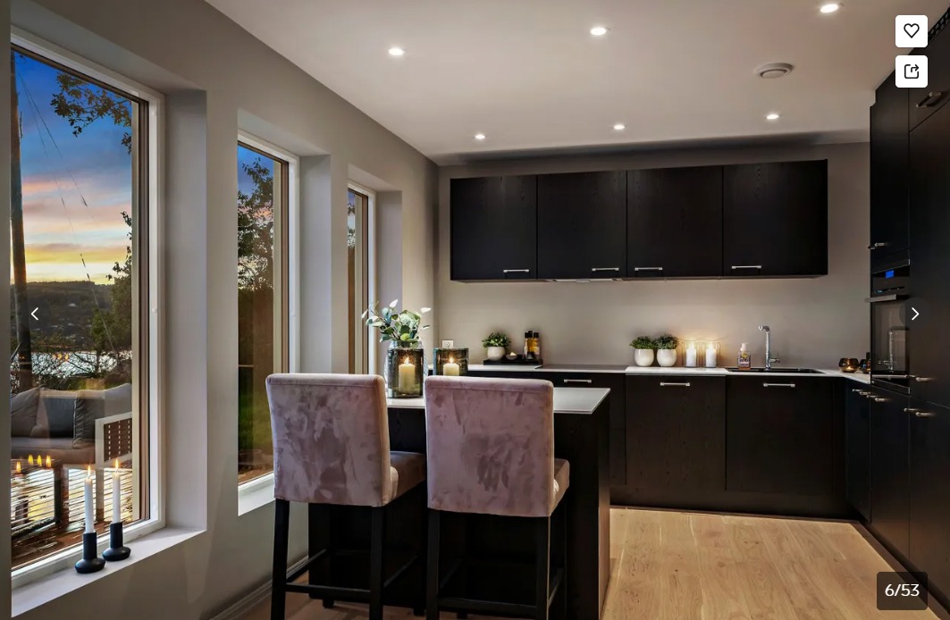 Kjøkken med barløsning/spiseplass